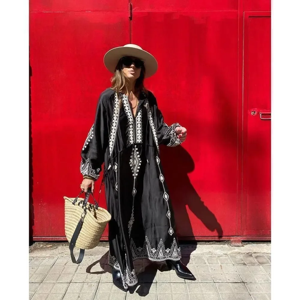 Zara Embroidered Dress Limited Edition New Black - Picture 2 of 14